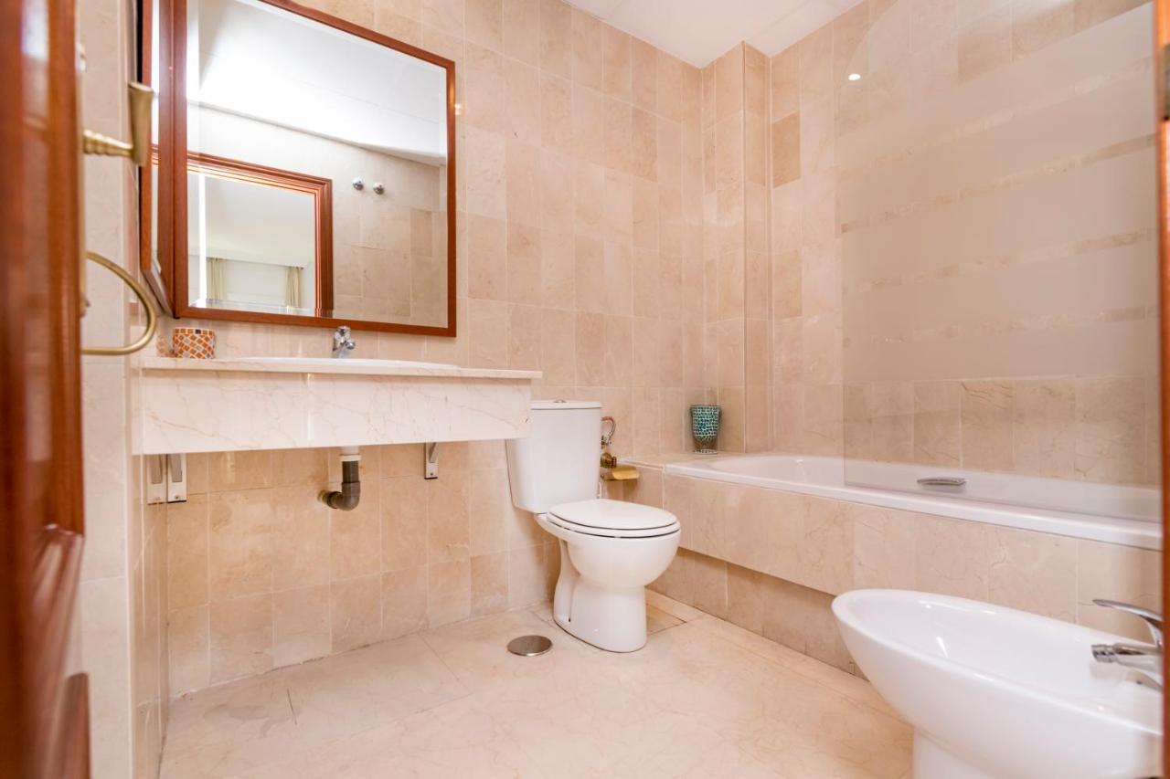 Bhost - Colon Apartment Malaga Exterior photo